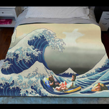 Load image into Gallery viewer, Great Wave Rum Ham Throw Blanket